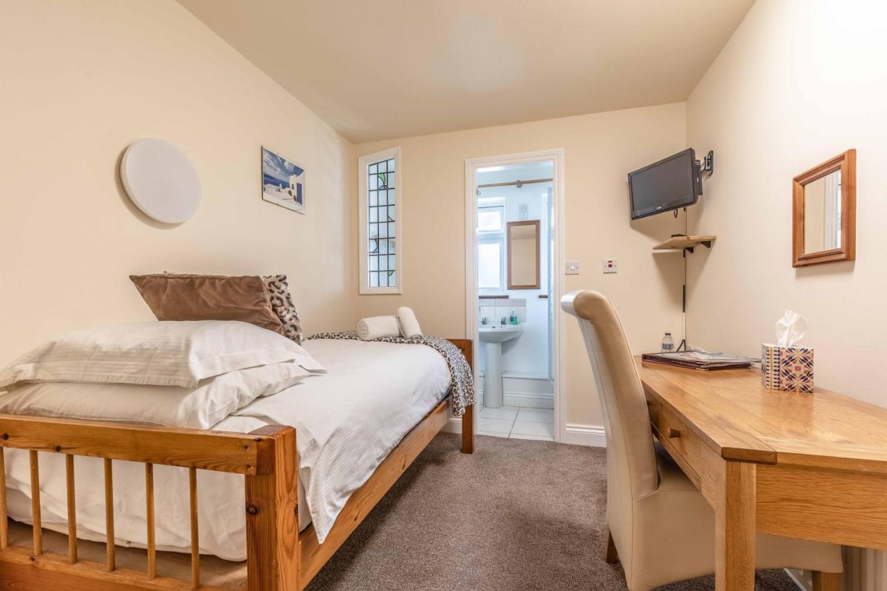 Central Windsor, 2 Bedroom 2 Bathroom, 5 Minutes To Castle المظهر الخارجي الصورة